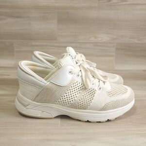 Zeba Hands Free Slip-On Walking Shoes Sneaker Women Size 9.5 Ivory Vanilla Dream
